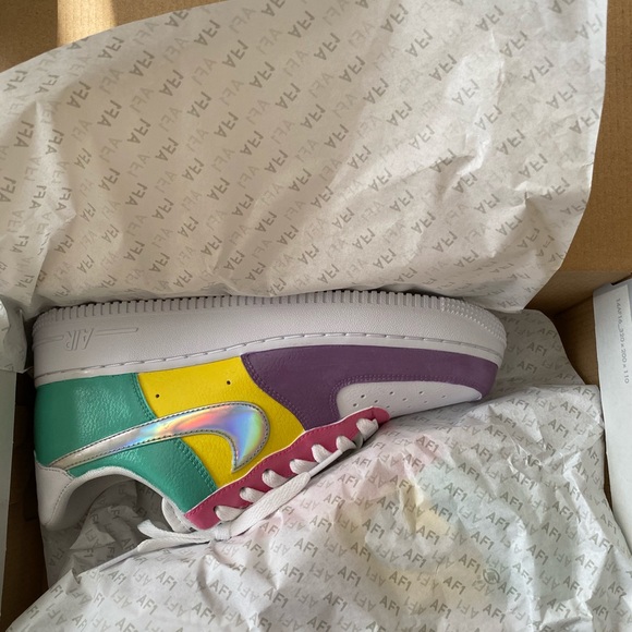 Custom Nike Air Force 1 - Picture 3 of 3